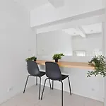 Luxurious Studio Mezzanine Quartier Tour Eiffel Free Netflix